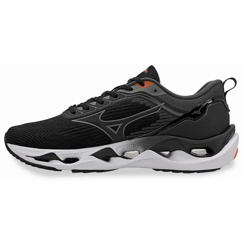 Tênis Mizuno Wave Stratos 3 Masculino Preto vista lateral com destaque para o design e cadarço